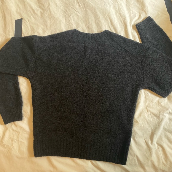 [SOLD] Teddy Crew Neck Sweater- Black - Picture 4 of 5